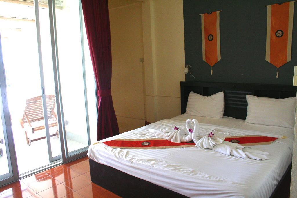 2Gether Guesthouse Karon Zimmer foto