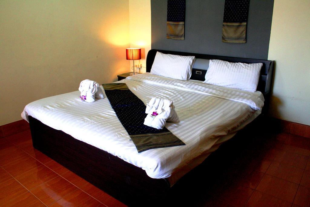 2Gether Guesthouse Karon Exterior foto